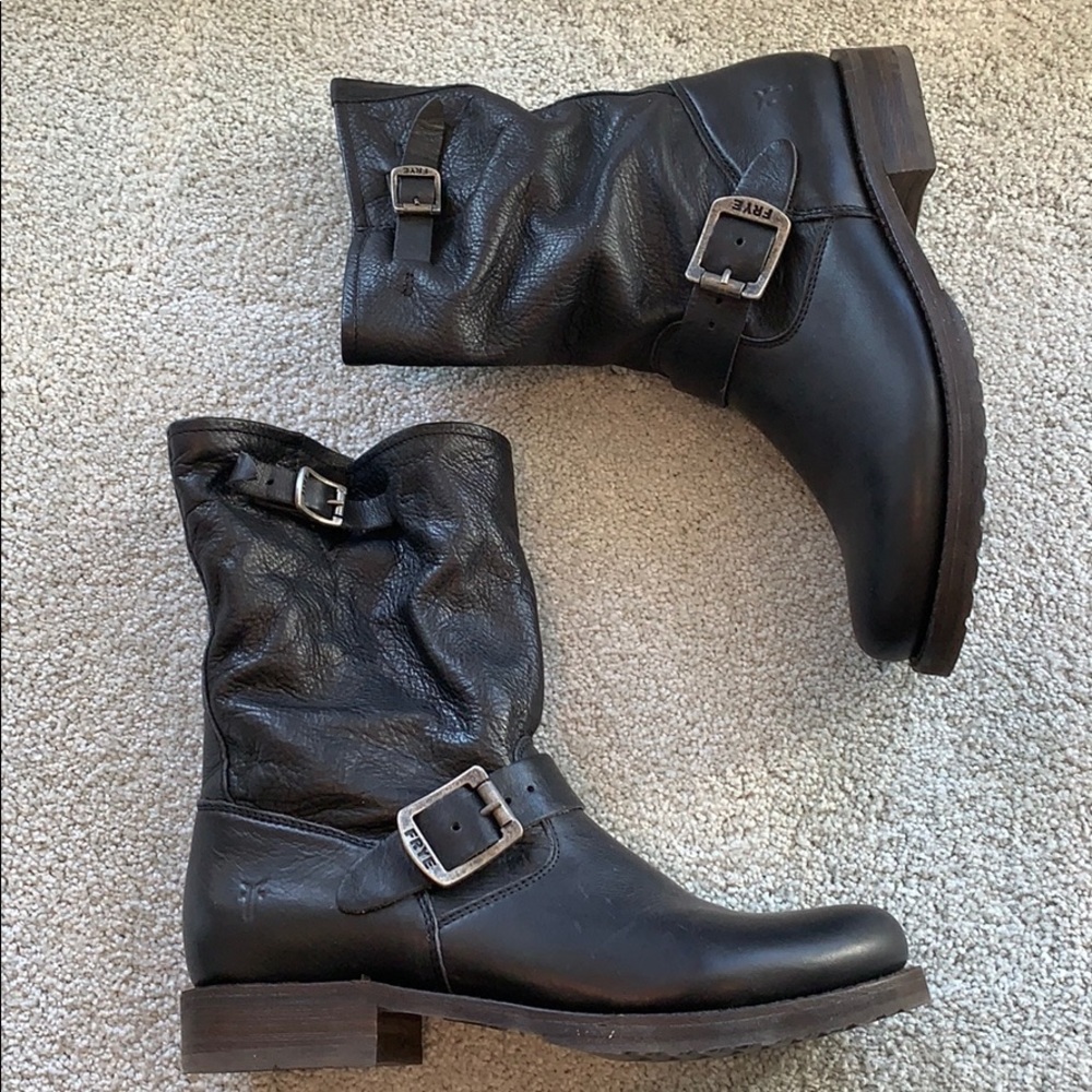 Frye Veronica short boots